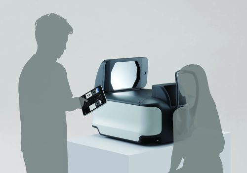 PHANTOM_03_right_silhouette